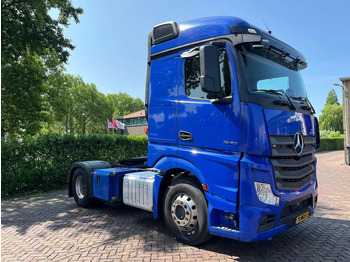 Тягач MERCEDES-BENZ Actros 1940