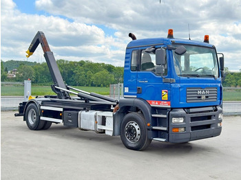 Гаковий мультиліфт вантажівка MAN TGA 18.310