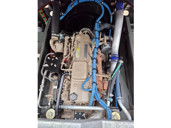 Термінальний трактор TERBERG