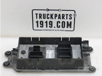 : фото в шапці сторінки