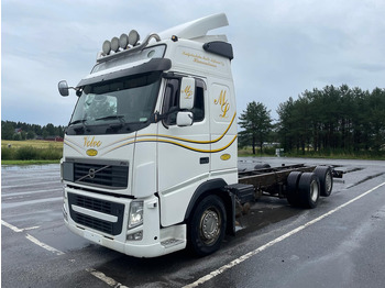 Вантажівка шасі VOLVO FH 500