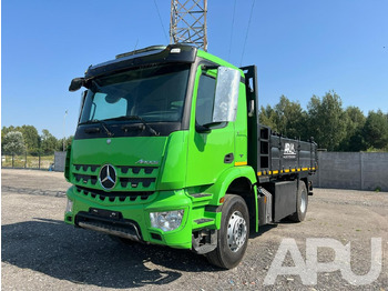 Самоскид вантажівка MERCEDES-BENZ Arocs