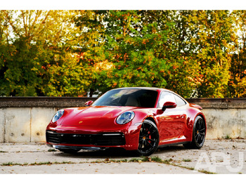 Легковий автомобіль PORSCHE