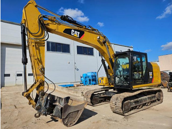 Гусеничний екскаватор CATERPILLAR 318FL