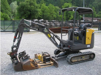 Міні-екскаватор VOLVO EC18C