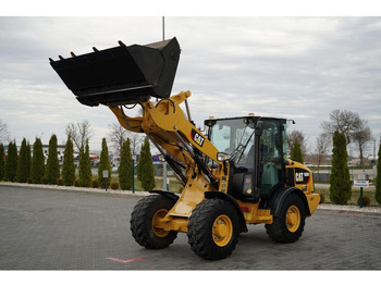 Колісний навантажувач CATERPILLAR 906M