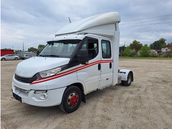 Малотоннажний сідельний тягач IVECO Daily
