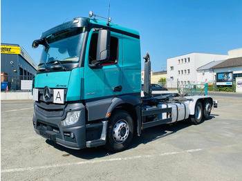 Бортова вантажівка/ Платформа MERCEDES-BENZ Actros 2545