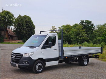 Бортова вантажівка/ Платформа MERCEDES-BENZ Sprinter 519