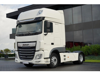 : фото в шапці сторінки