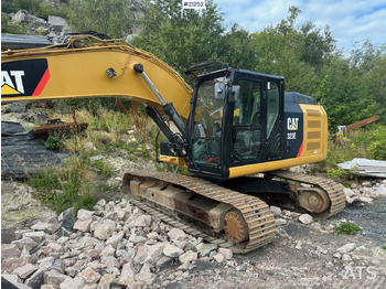 Гусеничний екскаватор CATERPILLAR 323