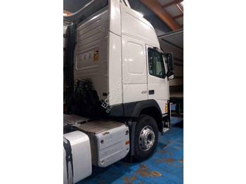 Тягач Volvo FM11 450: фото 3 Тягач Volvo FM11 450: фото 3