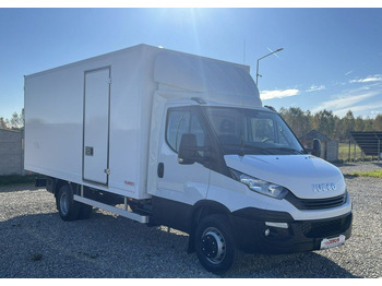 Вантажівка з закритим кузовом IVECO Daily