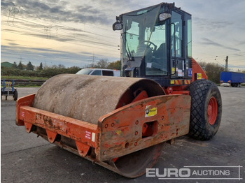 Каток CATERPILLAR