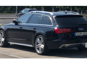 Легковий автомобіль AUDI