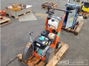 Асфальтоукладальна машина HUSQVARNA