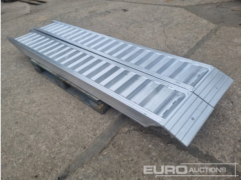 Обладнання для гаражів/ Майстерень Unused Set of Aluminium Ramps, 250cm, 6,000kg: фото 2 Обладнання для гаражів/ Майстерень Unused Set of Aluminium Ramps, 250cm, 6,000kg: фото 2