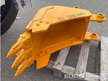 : фото в шапці сторінки