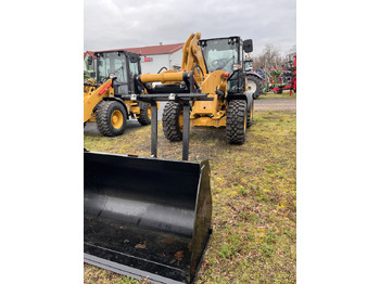 Колісний навантажувач CATERPILLAR 908H