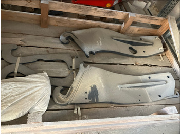 Фронтальний навантажувач для трактора STOLL