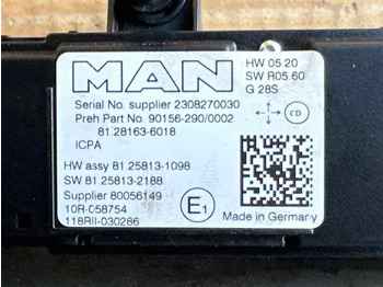 Кабіна й інтер'єр в категорії Вантажівки MAN RADIO MODUL 81.28163-6018: фото 3