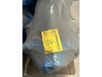 Двигун та запчастини SCANIA