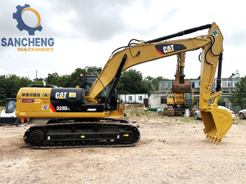 Гусеничний екскаватор CATERPILLAR 320D2