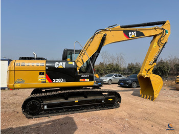 Гусеничний екскаватор CATERPILLAR 320D2