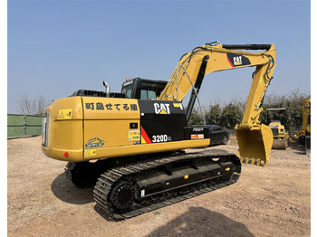 Гусеничний екскаватор CATERPILLAR 320D2