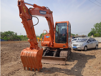 Гусеничний екскаватор DOOSAN DH80: фото 2