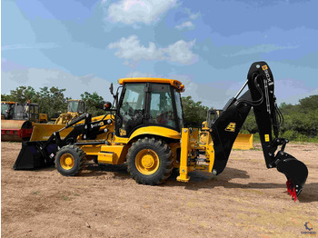 Екскаватор-навантажувач JCB 3CX: фото 2