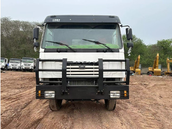 Самоскид вантажівка SINOTRUK HOWO