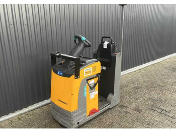 Складські тягач JUNGHEINRICH