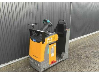 Складські тягач JUNGHEINRICH