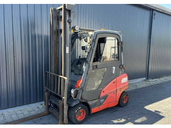 : фото в шапці сторінки