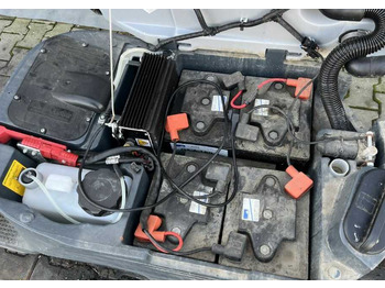 Підлогомийна машина Nilfisk BR652: фото 5