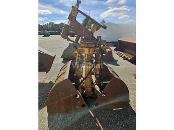 Навісне обладнання LIEBHERR