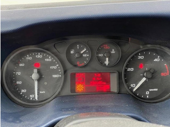 Самоскид вантажівка IVECO Daily 35c18