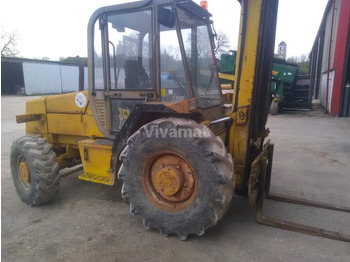 Навантажувач підвищеної прохідності JCB