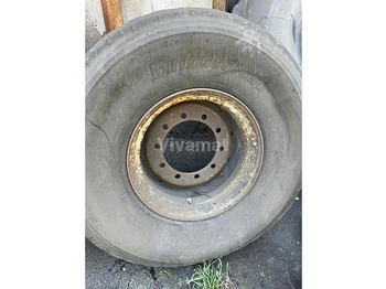 Шини і диски BRIDGESTONE