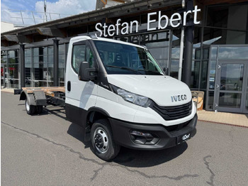 Вантажівка шасі IVECO Daily 50c18