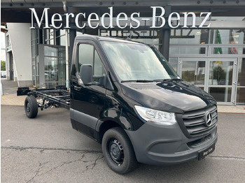 Вантажівка шасі MERCEDES-BENZ Sprinter 311