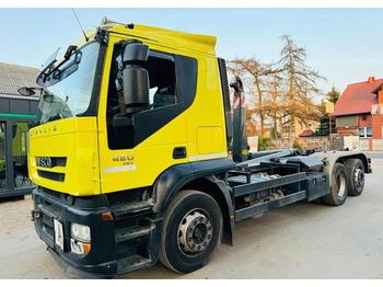 Гаковий мультиліфт вантажівка IVECO Stralis