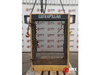 Капот CATERPILLAR