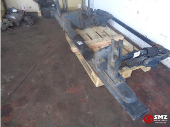 Бампер в категорії Вантажівки Iveco Occ voorbumper met cabineophanging Stralis: фото 2