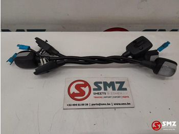 Кабіна й інтер'єр в категорії Вантажівки Scania Occ set van 3 leeslampen Scania: фото 2