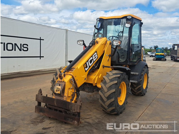 Навантажувач телескопічний JCB