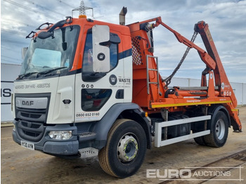 Скіповий навантажувач вантажівка DAF LF 260