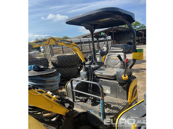 Міні-екскаватор NEW HOLLAND