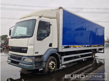 Вантажівка з закритим кузовом DAF 55